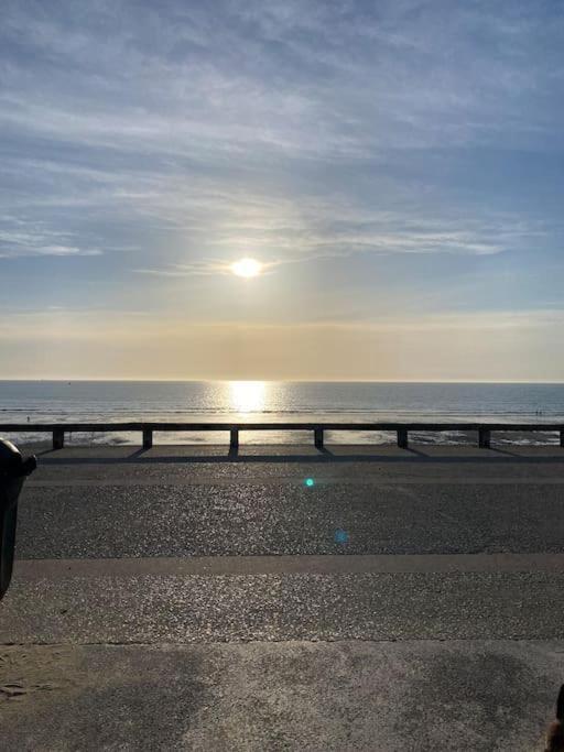 Pleine Face Mer Et Plage Ault Exteriör bild